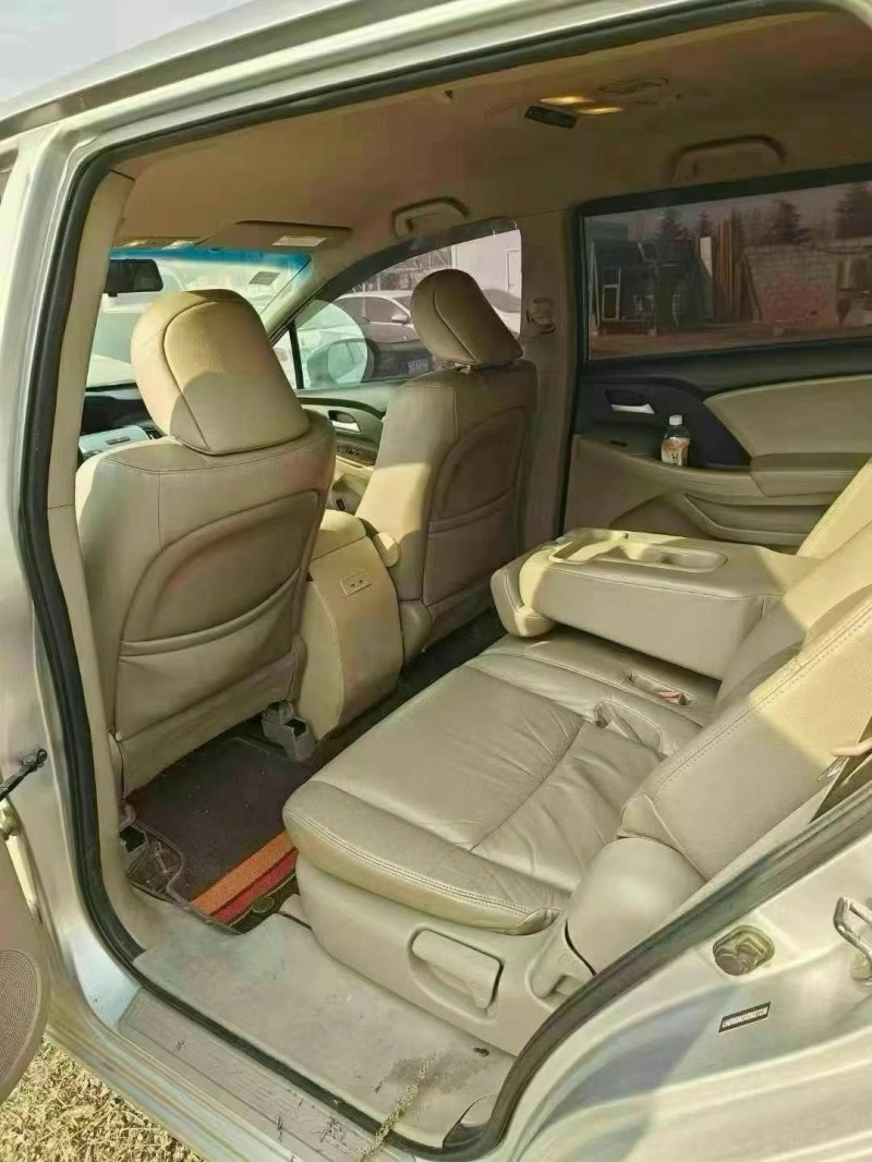 济宁14年本田奥德赛5