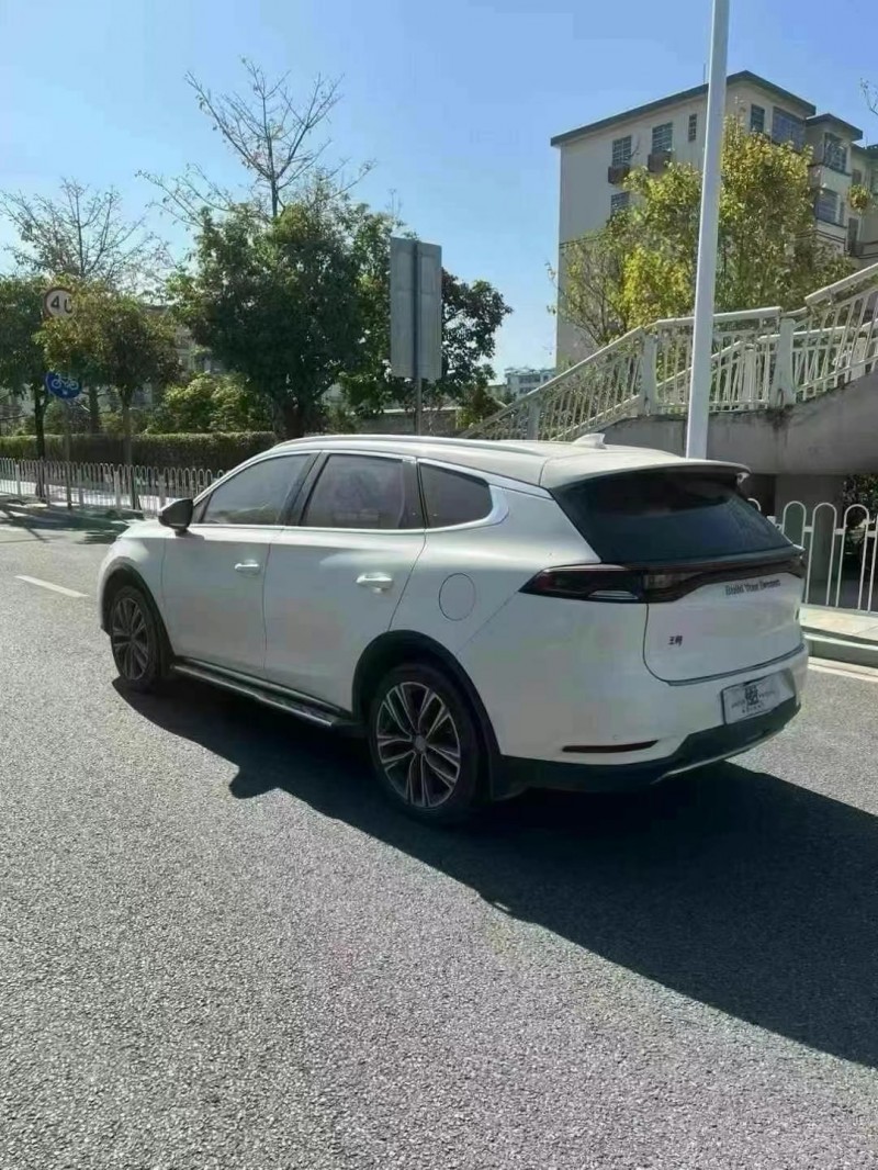 深圳18年比亞迪唐8