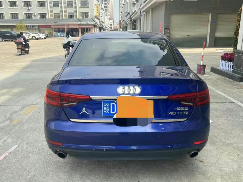 广州17年奥迪A4L9