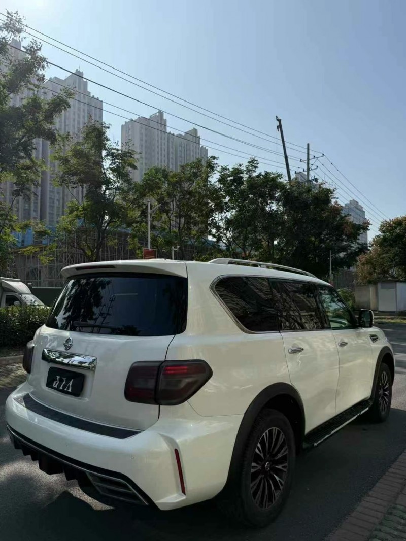 襄陽17年日產途樂5