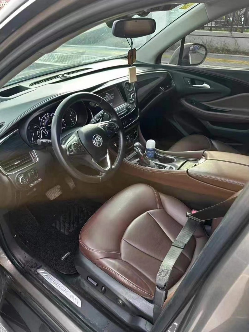 青岛18年别克昂科威4