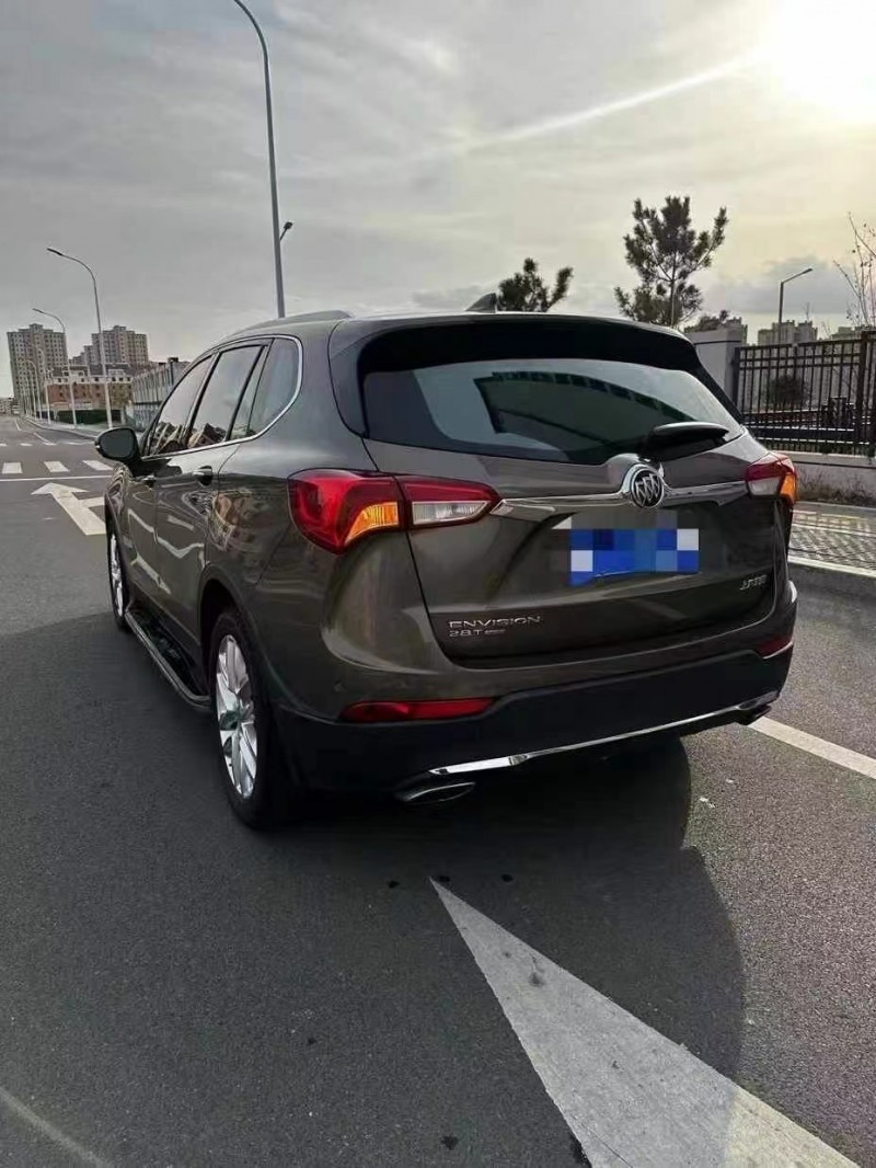 青岛18年别克昂科威7