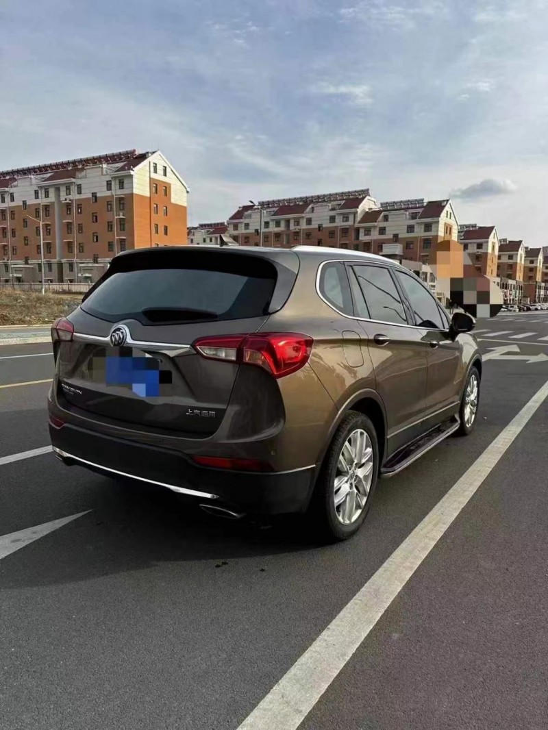 青岛18年别克昂科威8