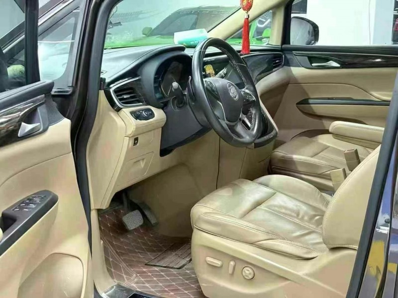 广州17年别克GL86