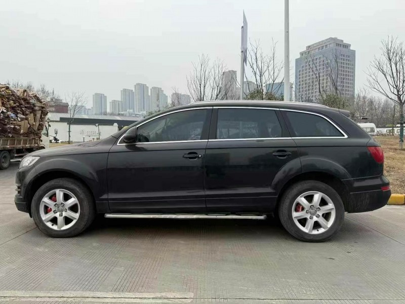 武汉12年奥迪Q78