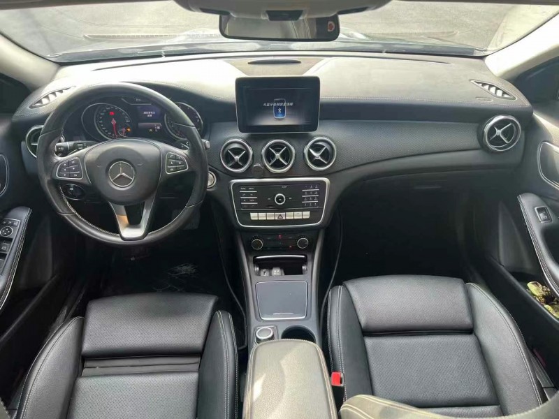 徐州18年奔驰GLA5