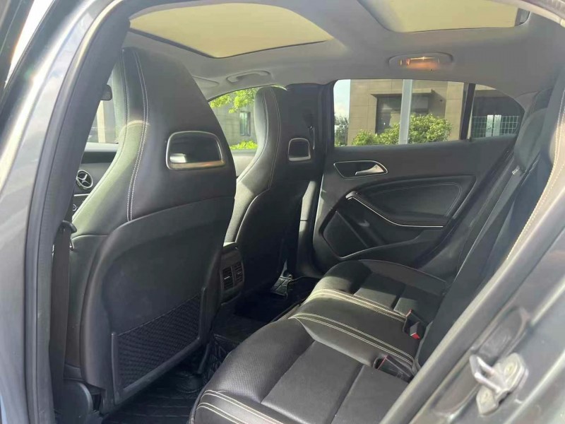 徐州18年奔驰GLA6