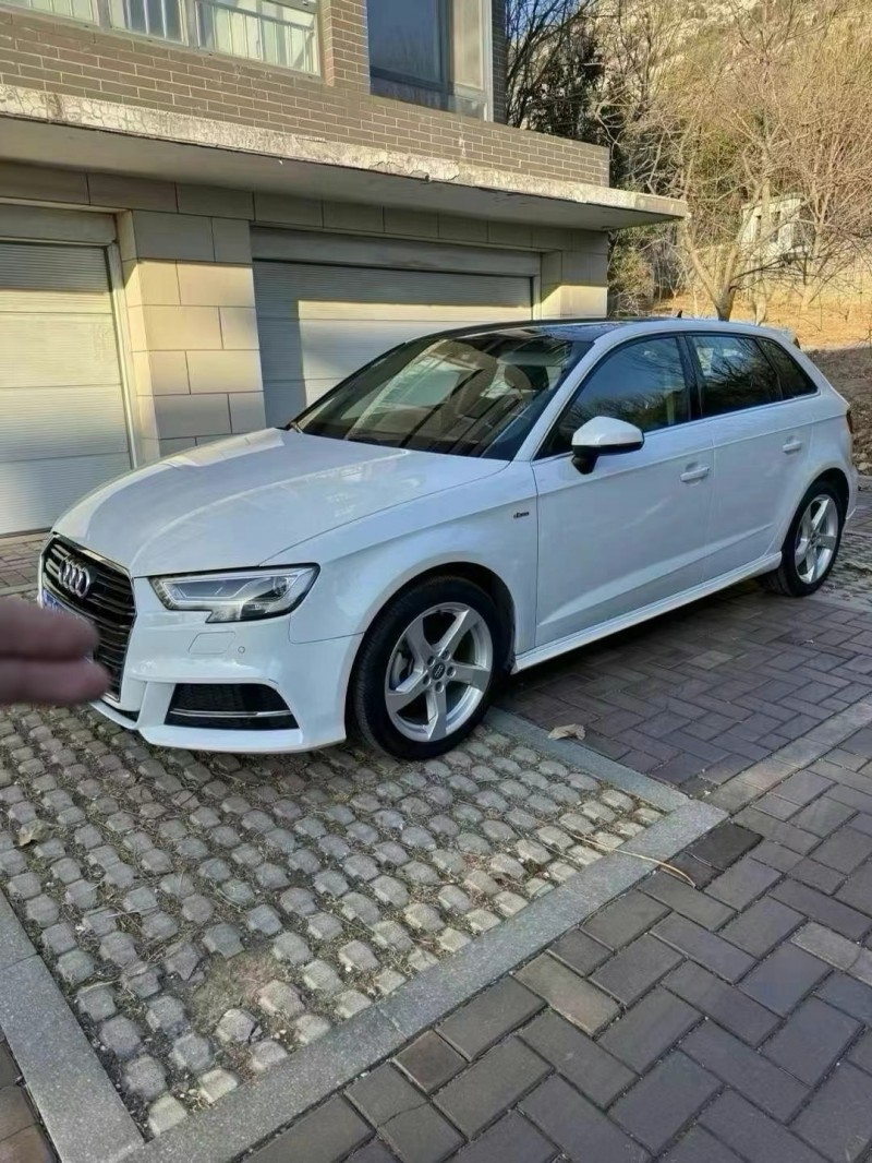 济宁19年奥迪A32