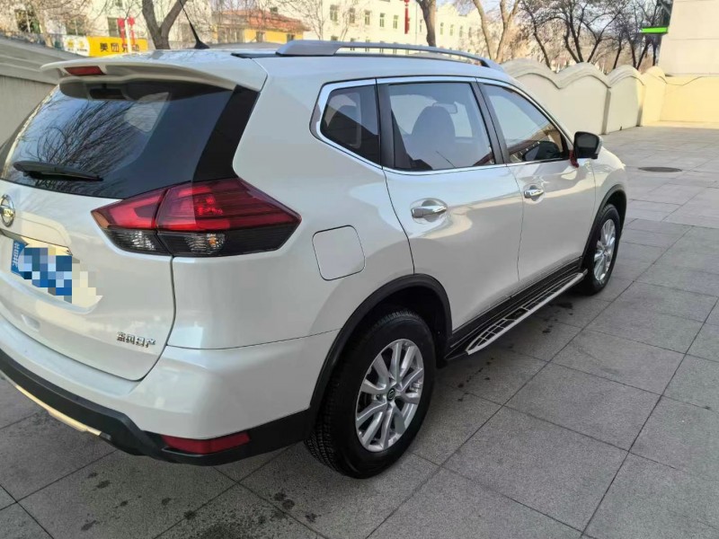 保定21年日產奇駿4