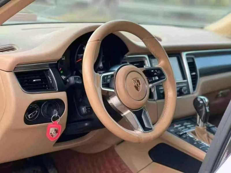 深圳15年保時捷Macan5