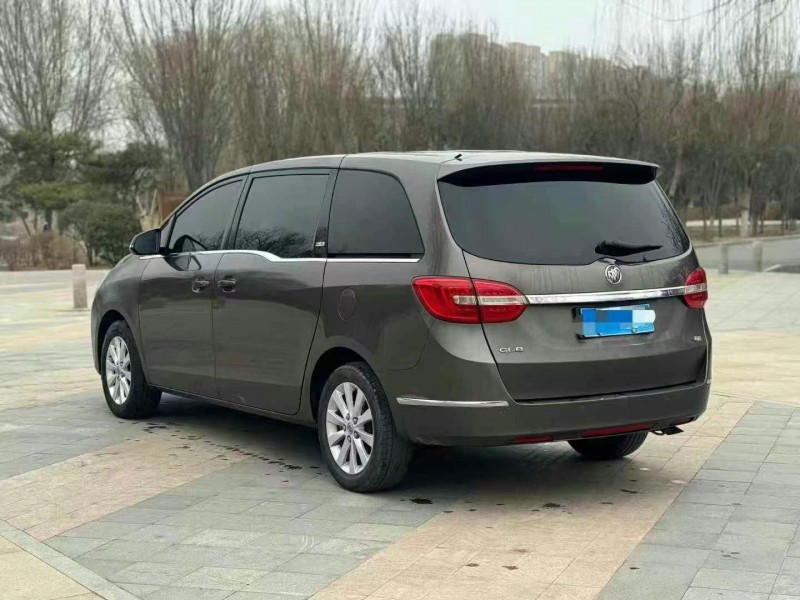 枣庄16年别克GL88