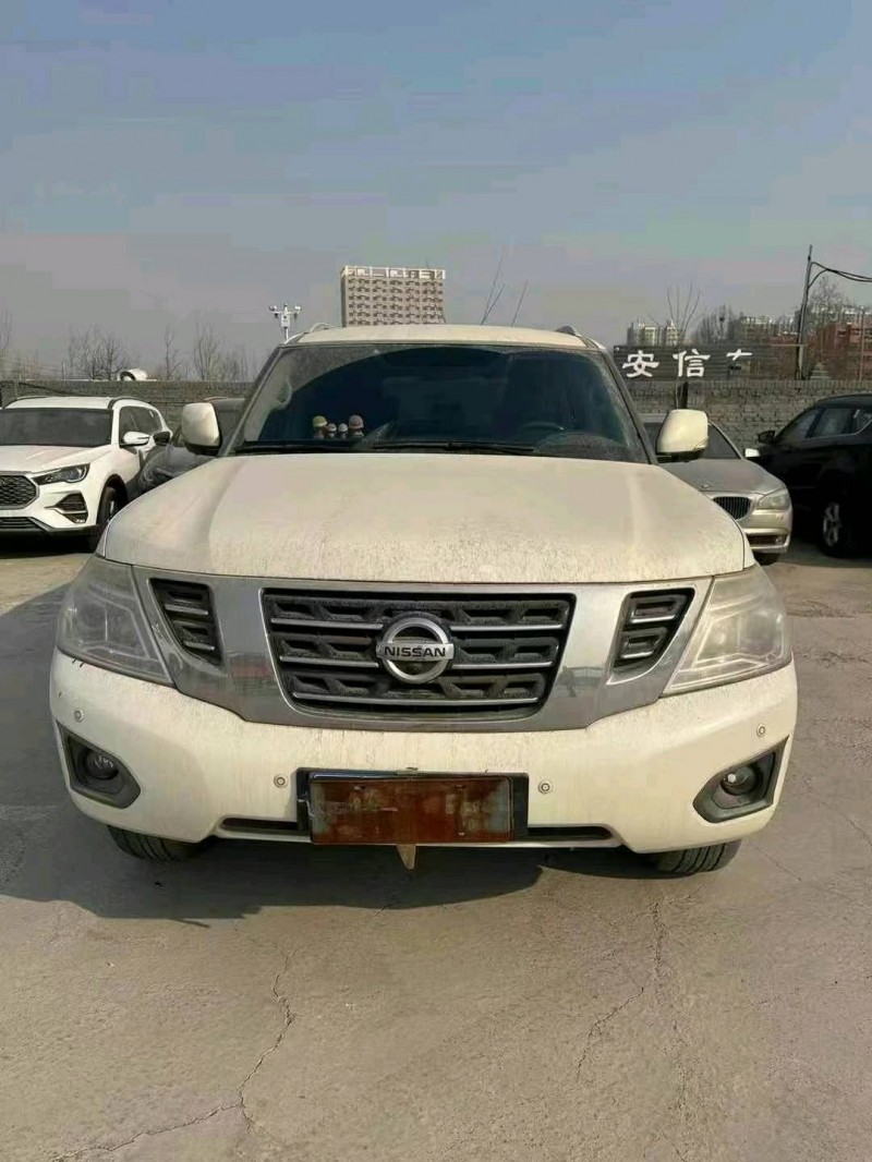 济宁18年日产途乐1