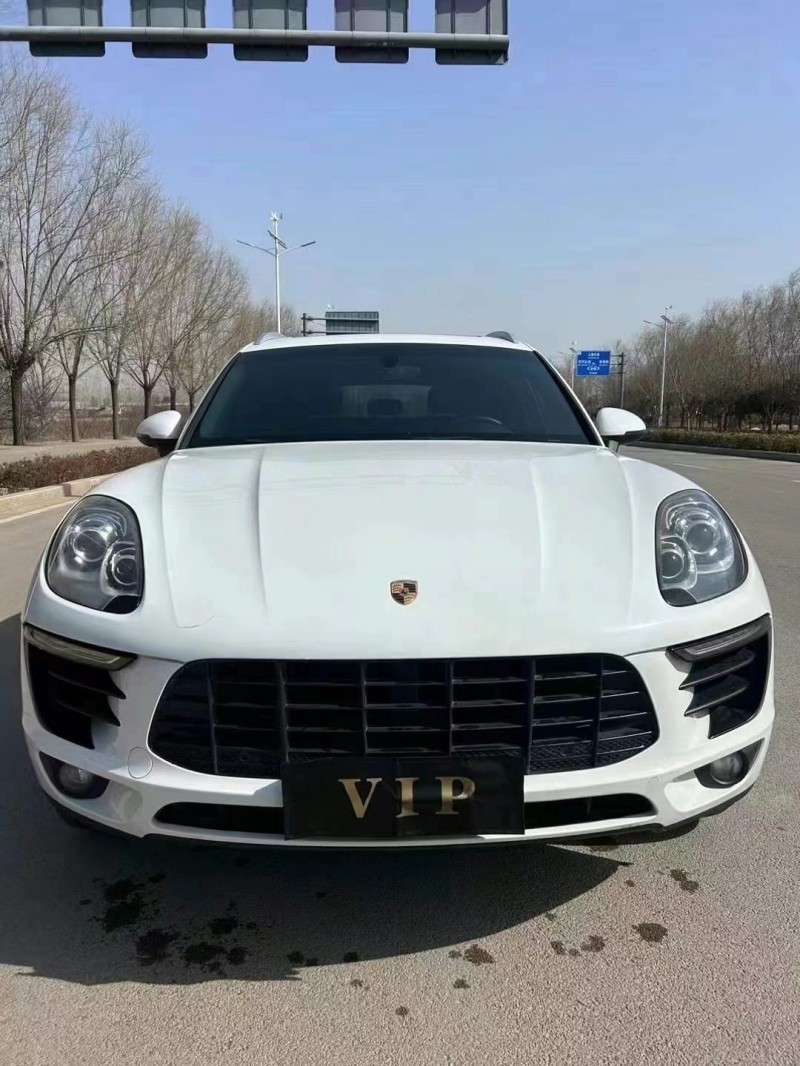 枣庄15年保时捷Macan1