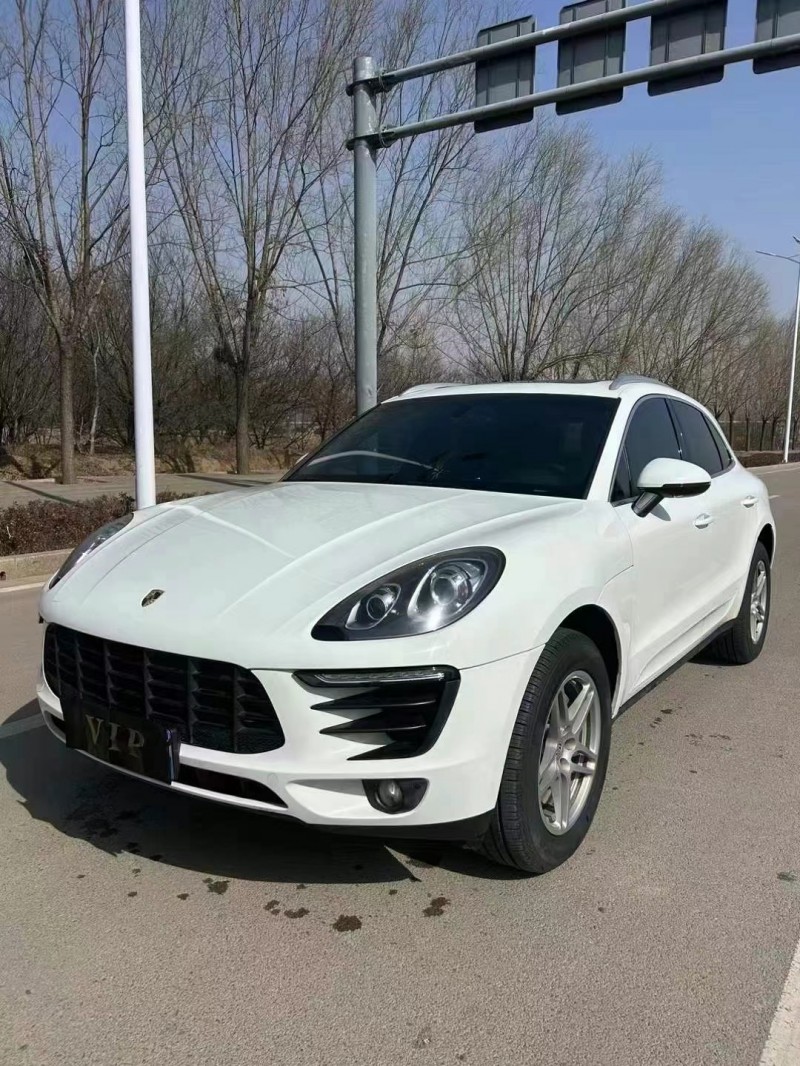 枣庄15年保时捷Macan3