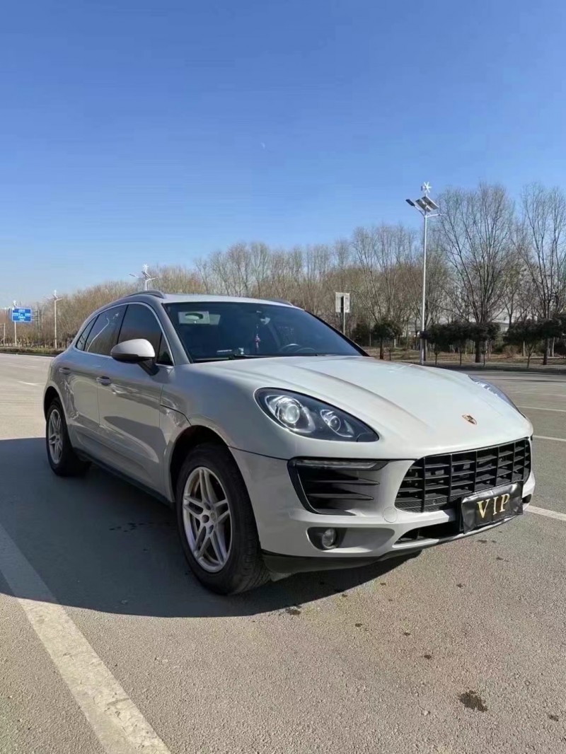枣庄17年保时捷Macan2