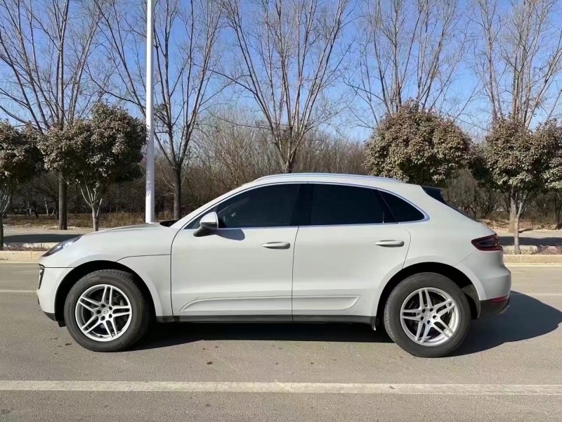 枣庄17年保时捷Macan7