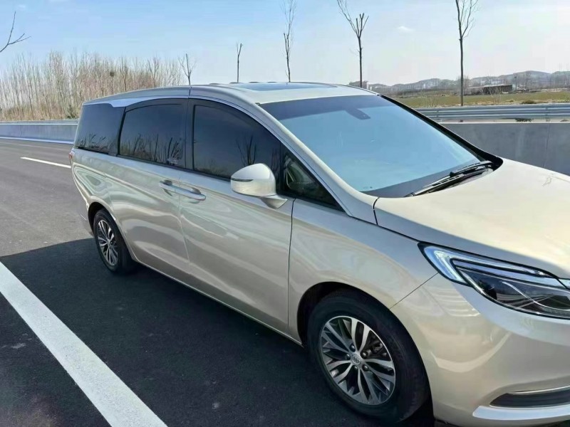 威海19年別克GL83