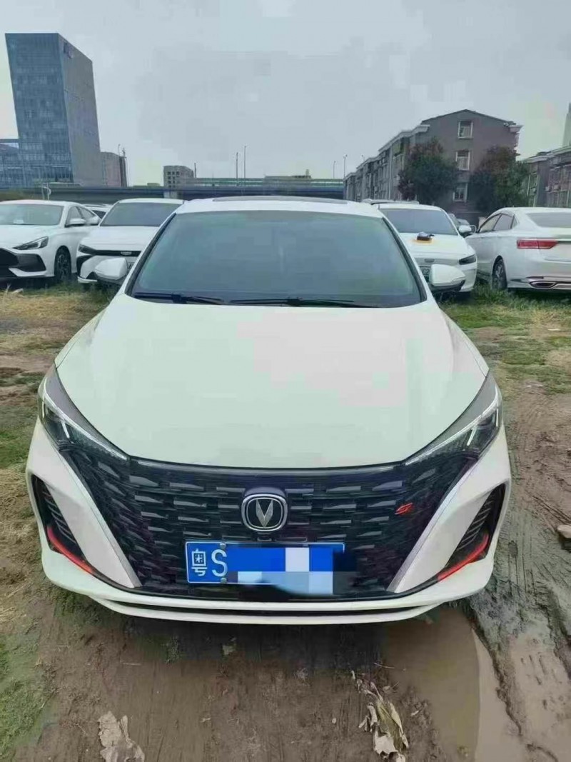 金華24年長安汽車逸動1