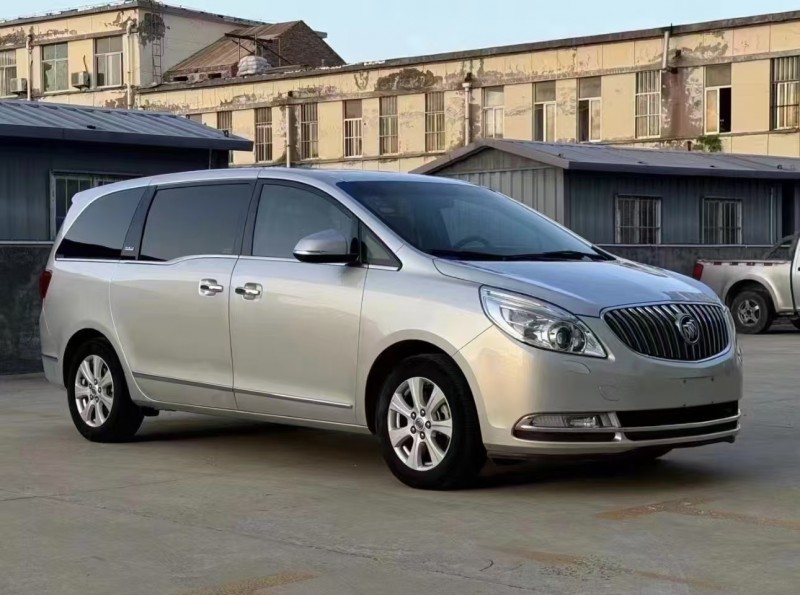 济宁15年别克GL82