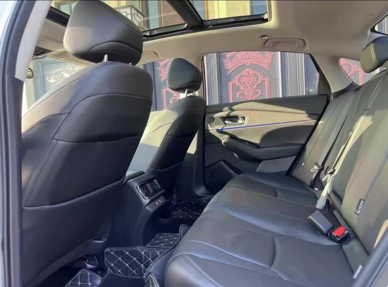 济宁23年本田雅阁6