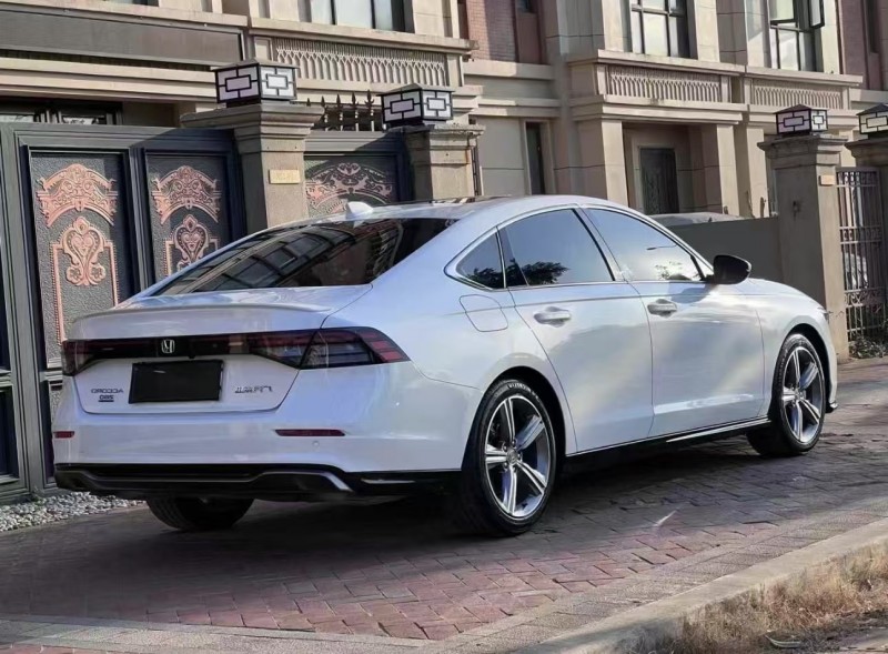 济宁23年本田雅阁8