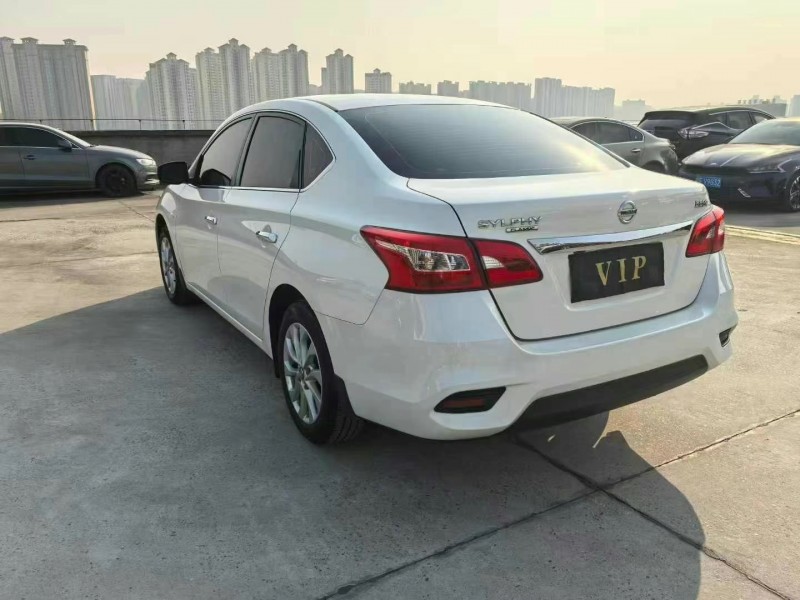 襄陽21年日產軒逸7