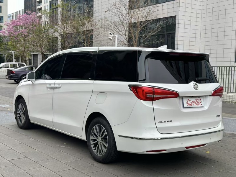 佛山19年別克GL87