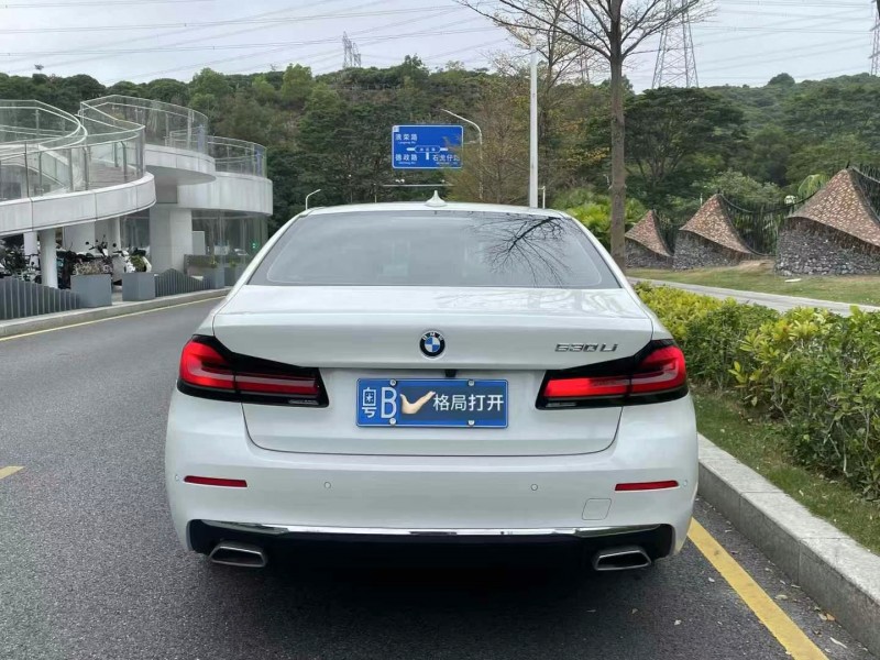 广州21年宝马5系9