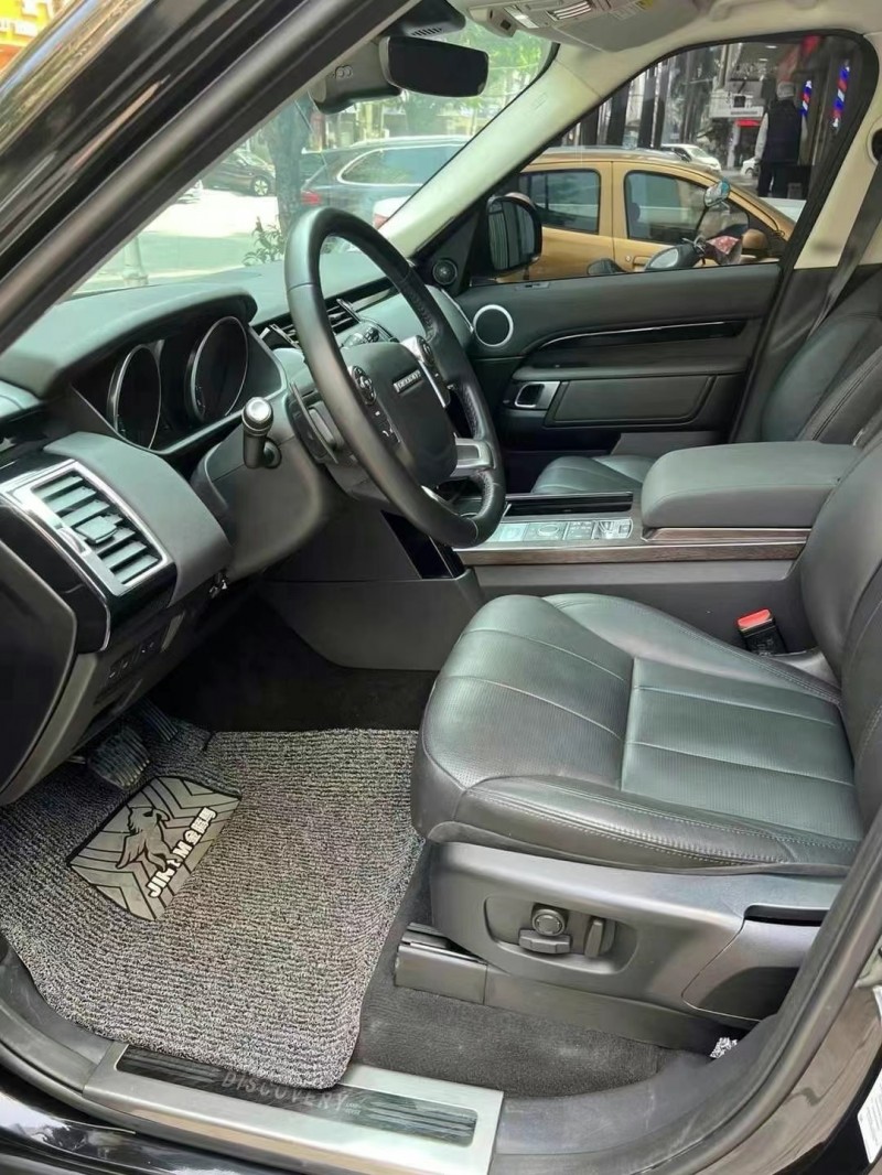 广州18年路虎发现7