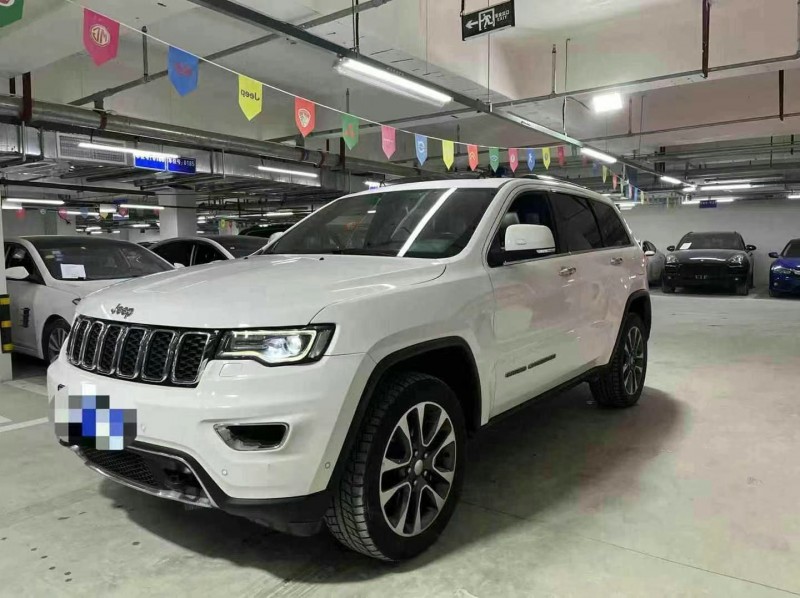 成都19年Jeep大切諾基2