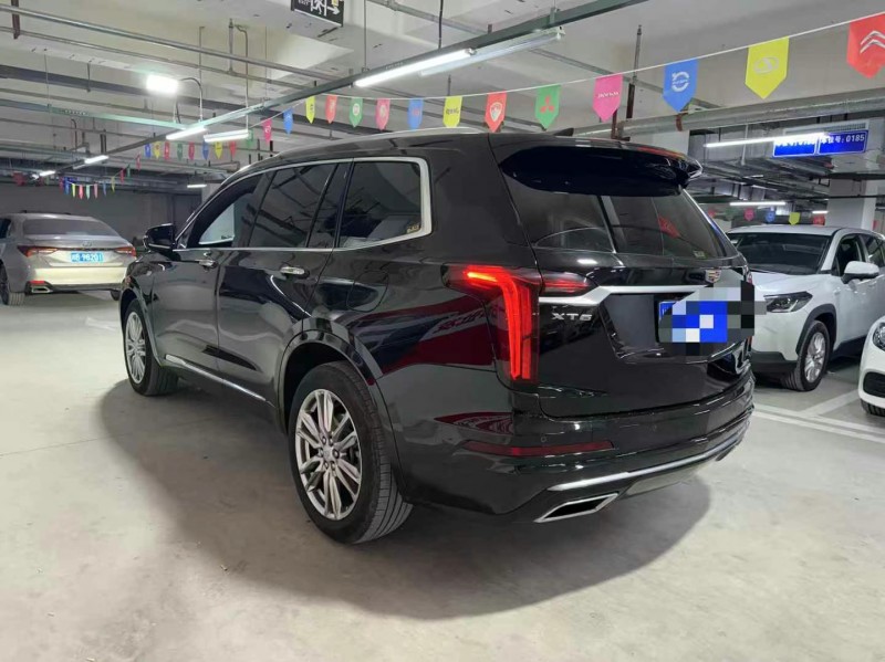 成都22年凱迪拉克XT64