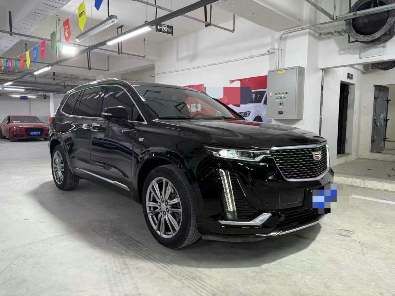 成都22年凱迪拉克XT69