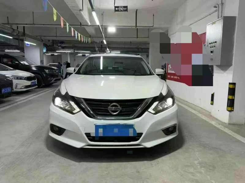 成都17年日產天籟1