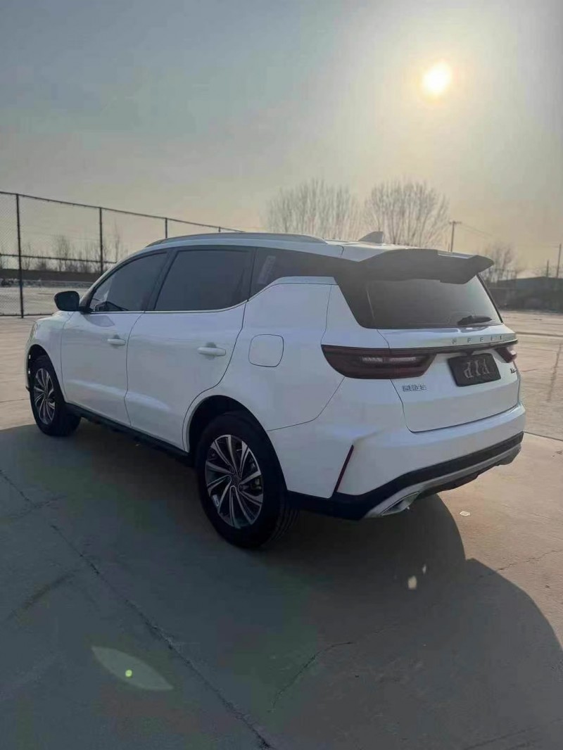保定24年吉利远景8