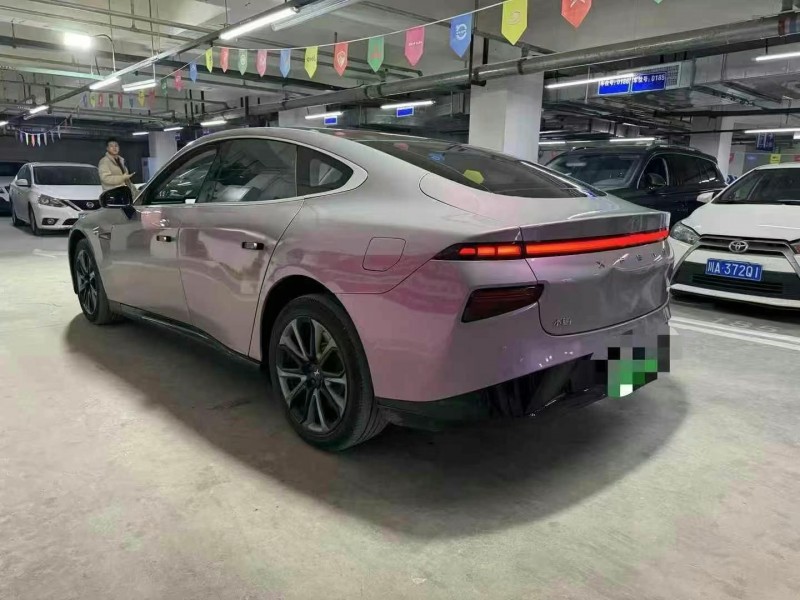 成都21年小鵬汽車p77