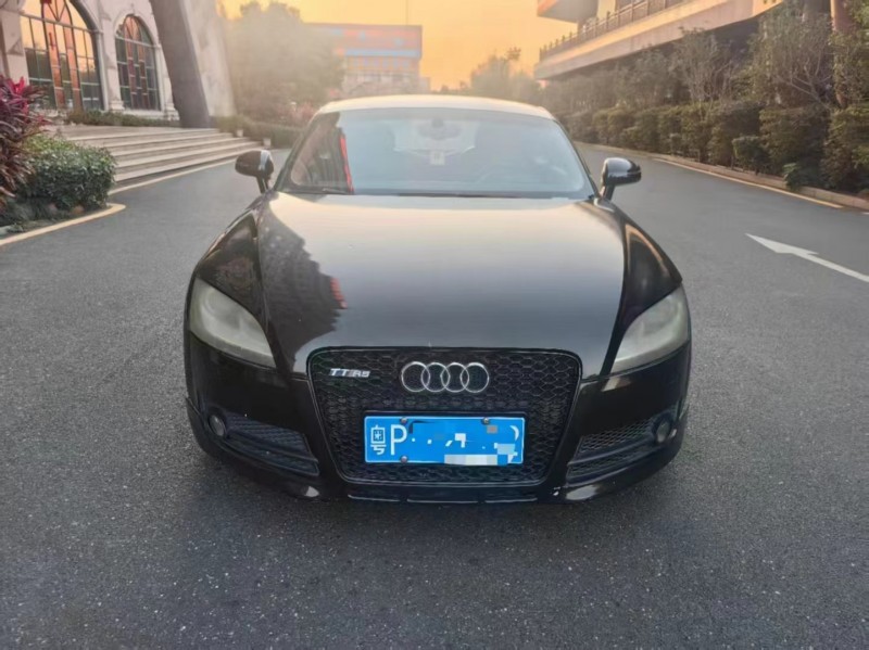 广州08年奥迪TT1