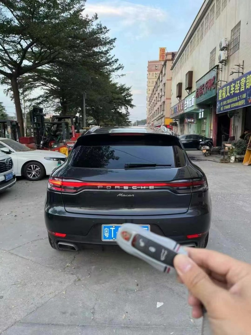 深圳19年保時捷Macan7