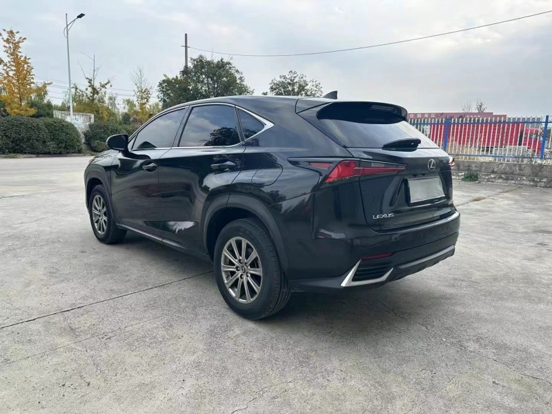 徐州20年雷克萨斯NX8