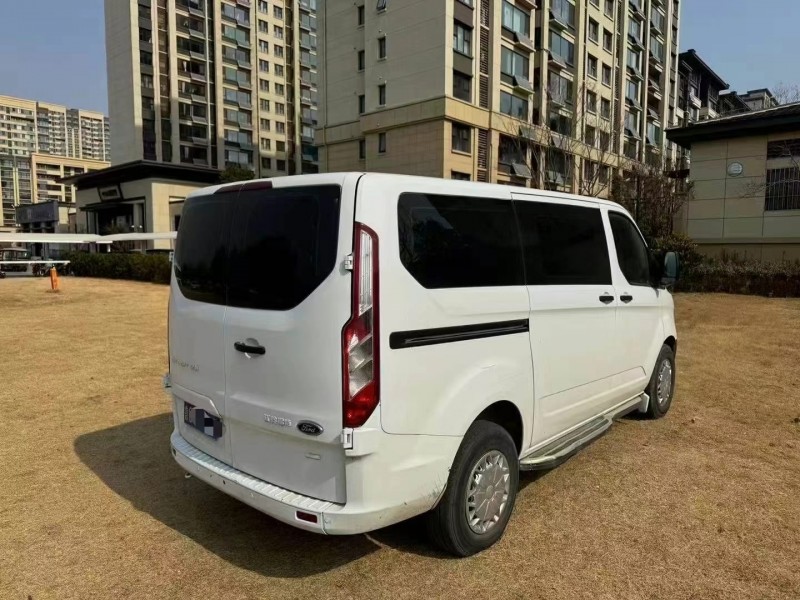 青岛18年福特全顺3