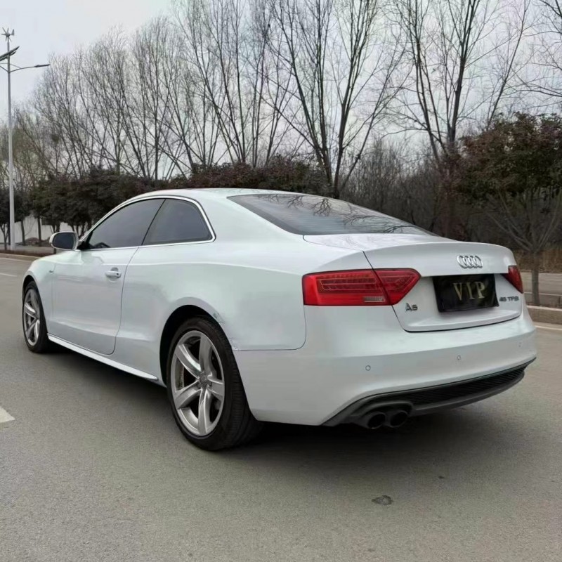 济宁17年奥迪A55