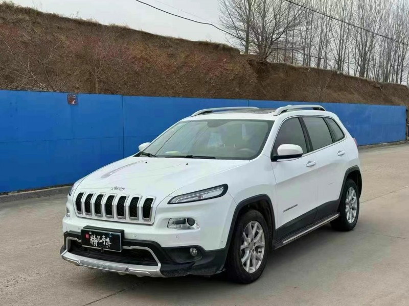 煙臺16年Jeep自由光2