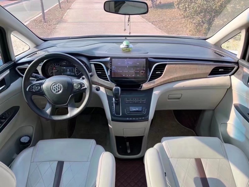 枣庄17年别克GL86