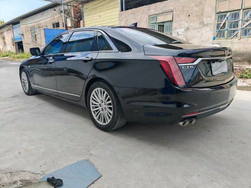 桂林20年凱迪拉克CT65