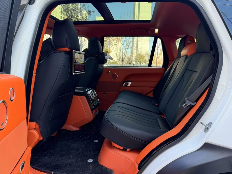 济宁18年路虎揽胜行政6