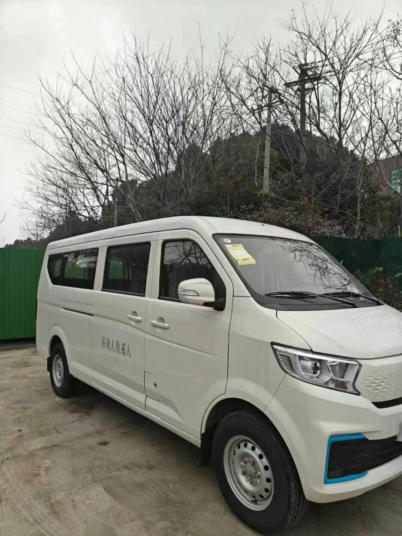 紹興25年長安汽車跨越星3