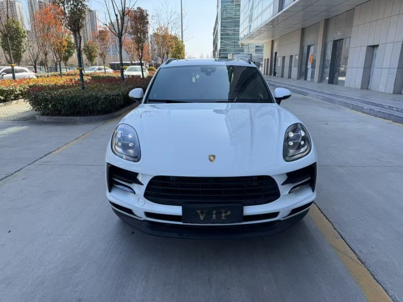 济宁21年保时捷Macan1