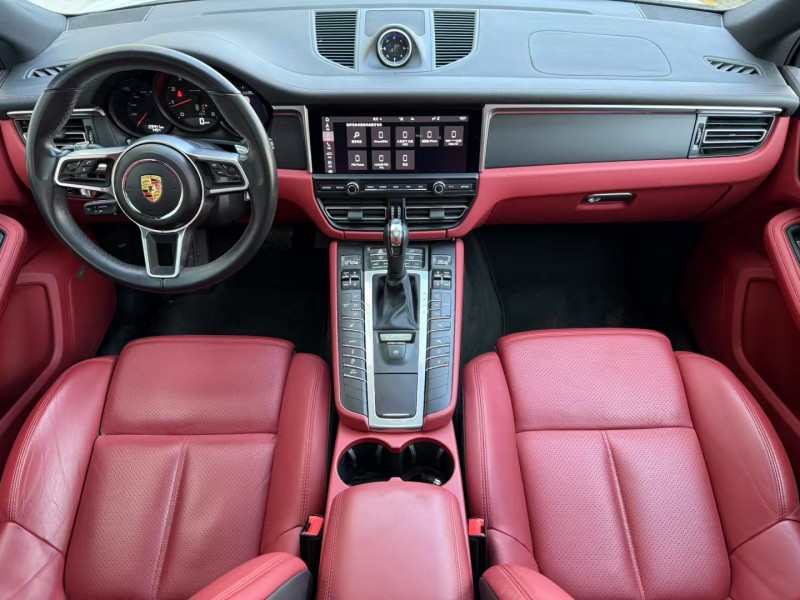 济宁21年保时捷Macan5