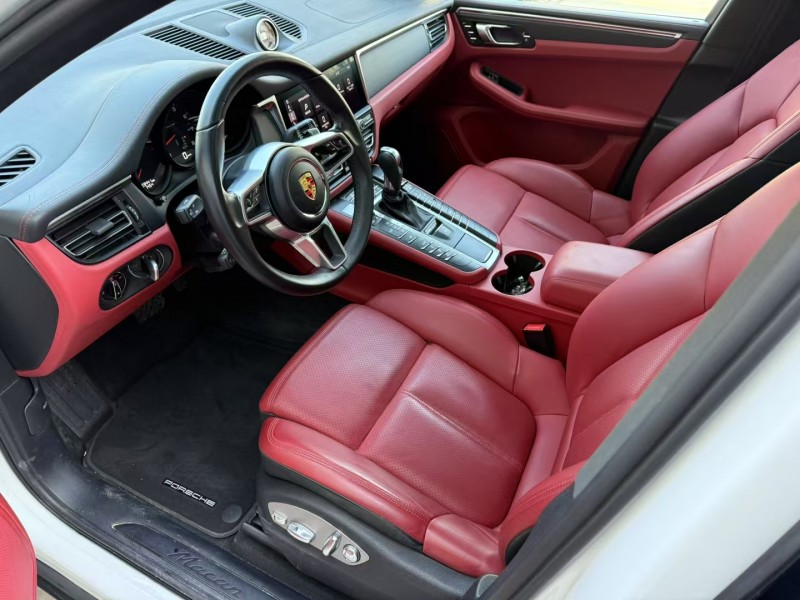 济宁21年保时捷Macan6