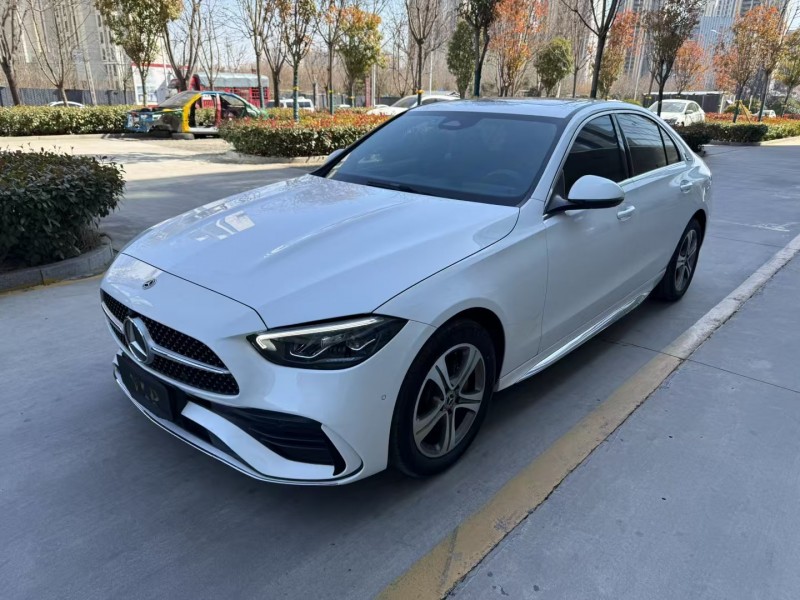 济宁22年奔驰C2