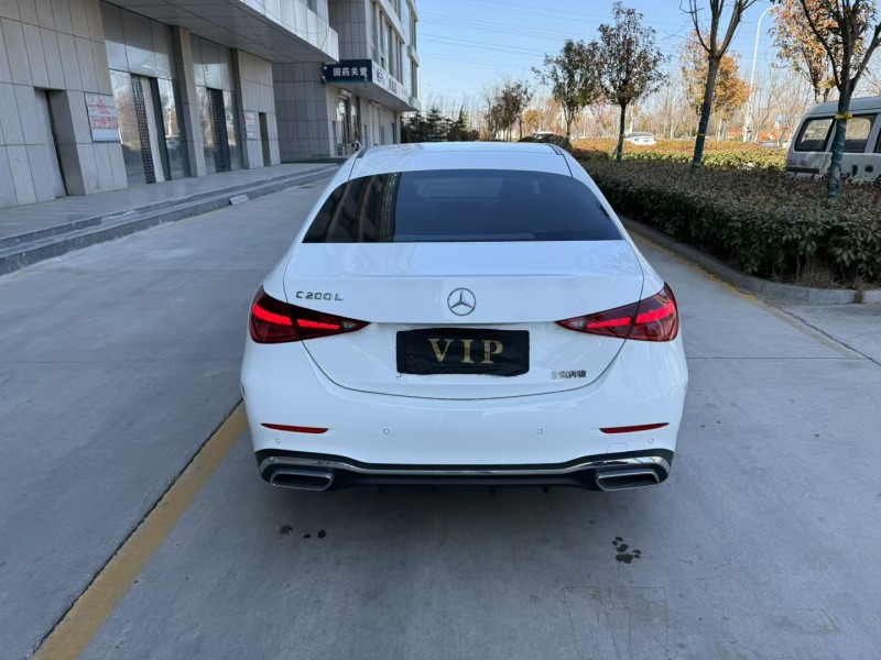 济宁22年奔驰C9
